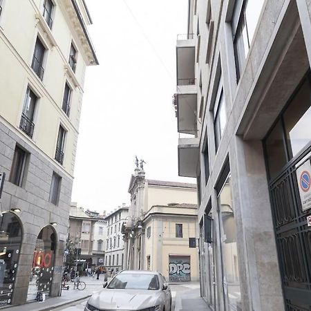 Santa Maria Valle 2 Milan Bagian luar foto