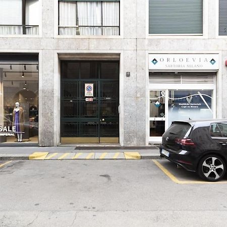Santa Maria Valle 2 Milan Bagian luar foto